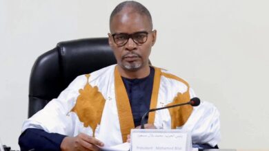 Photo de Le Président du Parti tient une réunion élargie avec les membres de la Commission nationale de la jeunesse