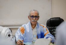 صورة نائب رئيس الحزب يستقبل مسؤولا سياسيا تونسيا