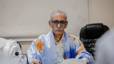 صورة نائب رئيس الحزب يستقبل مسؤولا سياسيا تونسيا