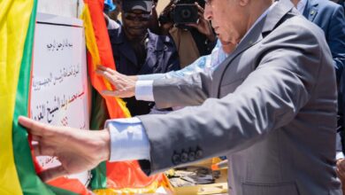 صورة فخامة رئيس الجمهورية يشرف على تدشين ووضع حجر الأساس لمشاريع استراتيجية في الصيد والبنى التحتية والإعلام العمومي