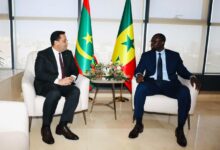 صورة تنفيذًا لرؤية فخامة الرئيس محمد ولد الشيخ الغزواني: زيارة رسمية للوزير الأول إلى السنغال لترسيخ التعاون الثنائي