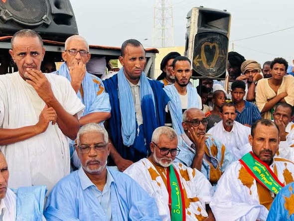 من أمرج.. حضور جماهيري حاشد وتمسك بمواصلة النهج الذي يقوده فخامة رئيس الجمهورية وتعزيز مكتسباته