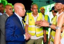 صورة بالصور.. رئيس الجمهورية يتفقد أضرار محطة التحويل ويتابع جهود إعادة الكهرباء