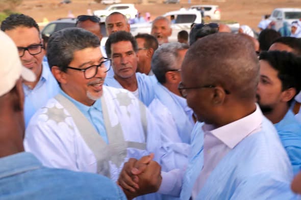 رئيس الحزب يصل مدينة أطار وسط استقبال شعبي حاشد