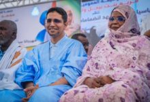 صورة منسق العمل الحزبي بنواكشوط الجنوبية يحضر مهرجانًا سياسيًا حاشدًا بمقاطعة الرياض